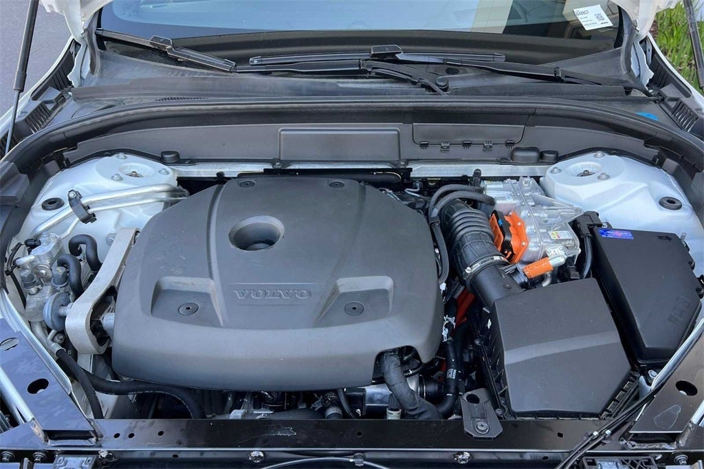 2021 Volvo XC60 Recharge Plug-In Hybrid T8 Inscription